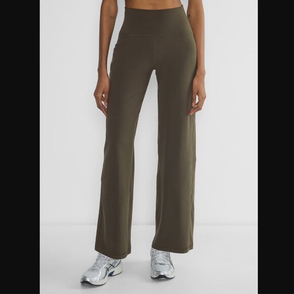 ARITZIA X GOLDEN BUTTER Cheeky Asana Hi-Rise Wide Leg Legging Pant Olive Green 8 - Picture 1 of 8